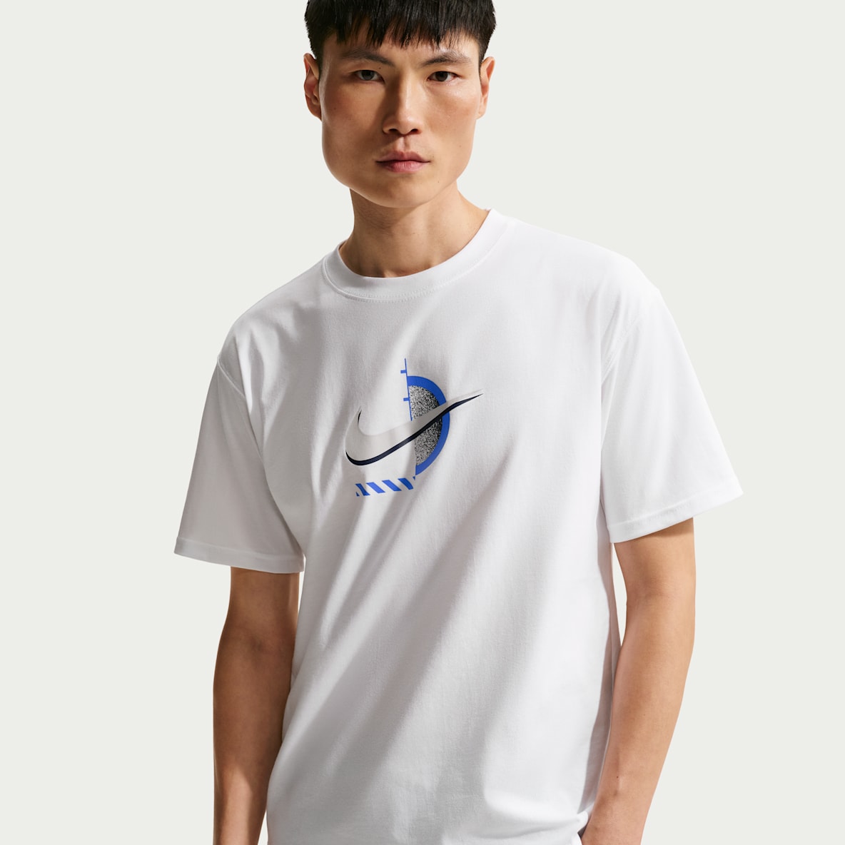 Basketball Tops and T-Shirts. Nike JP